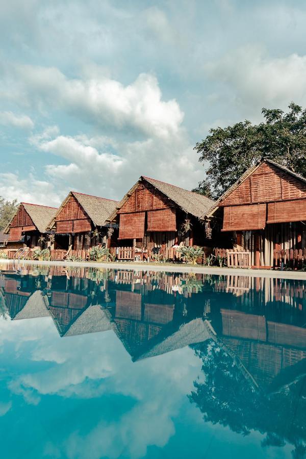Nipoh Beach Cottage Kijal Eksteriør bilde